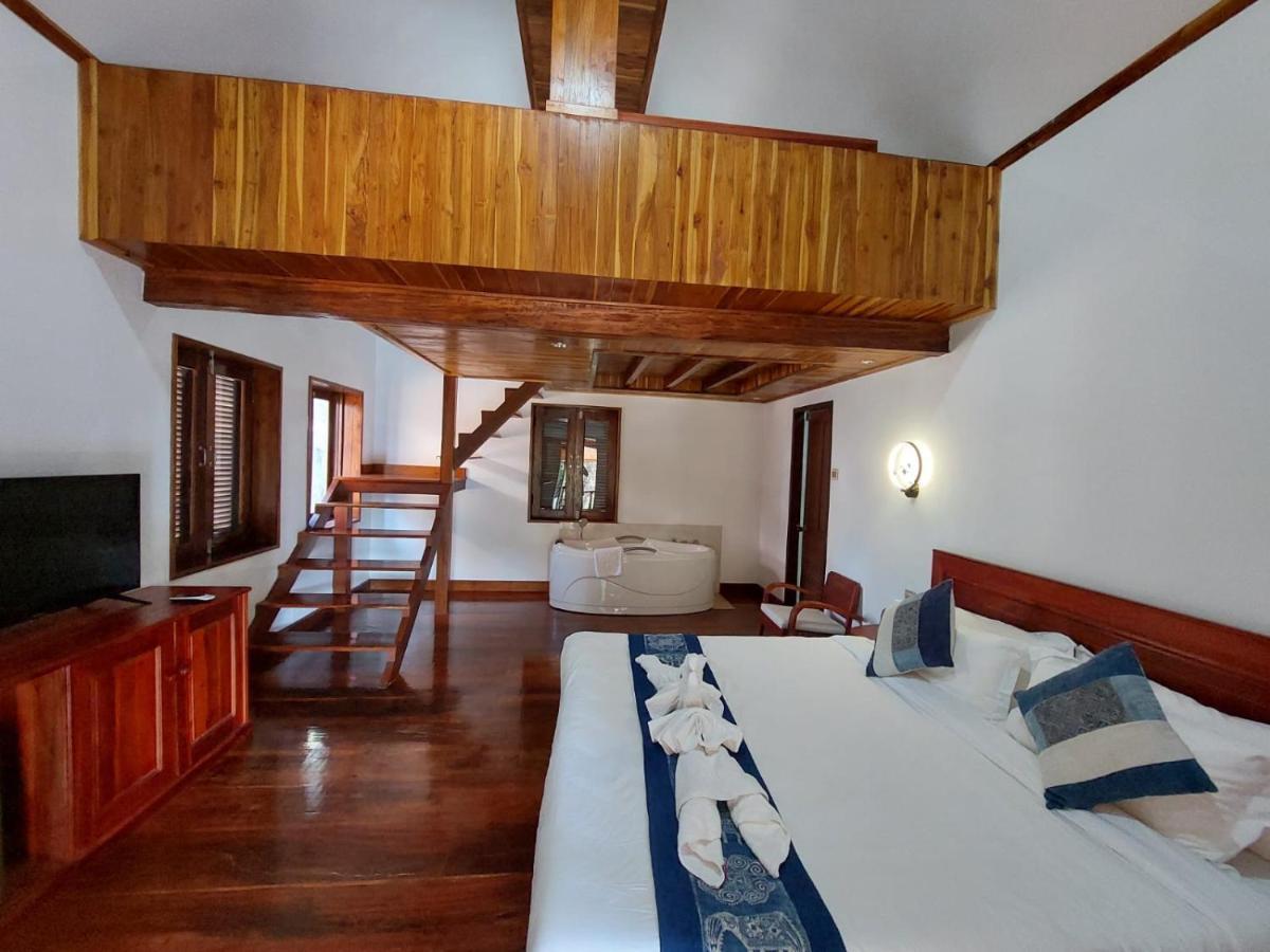 Wisdom Mystery Hotel Luang Prabang Luaran gambar
