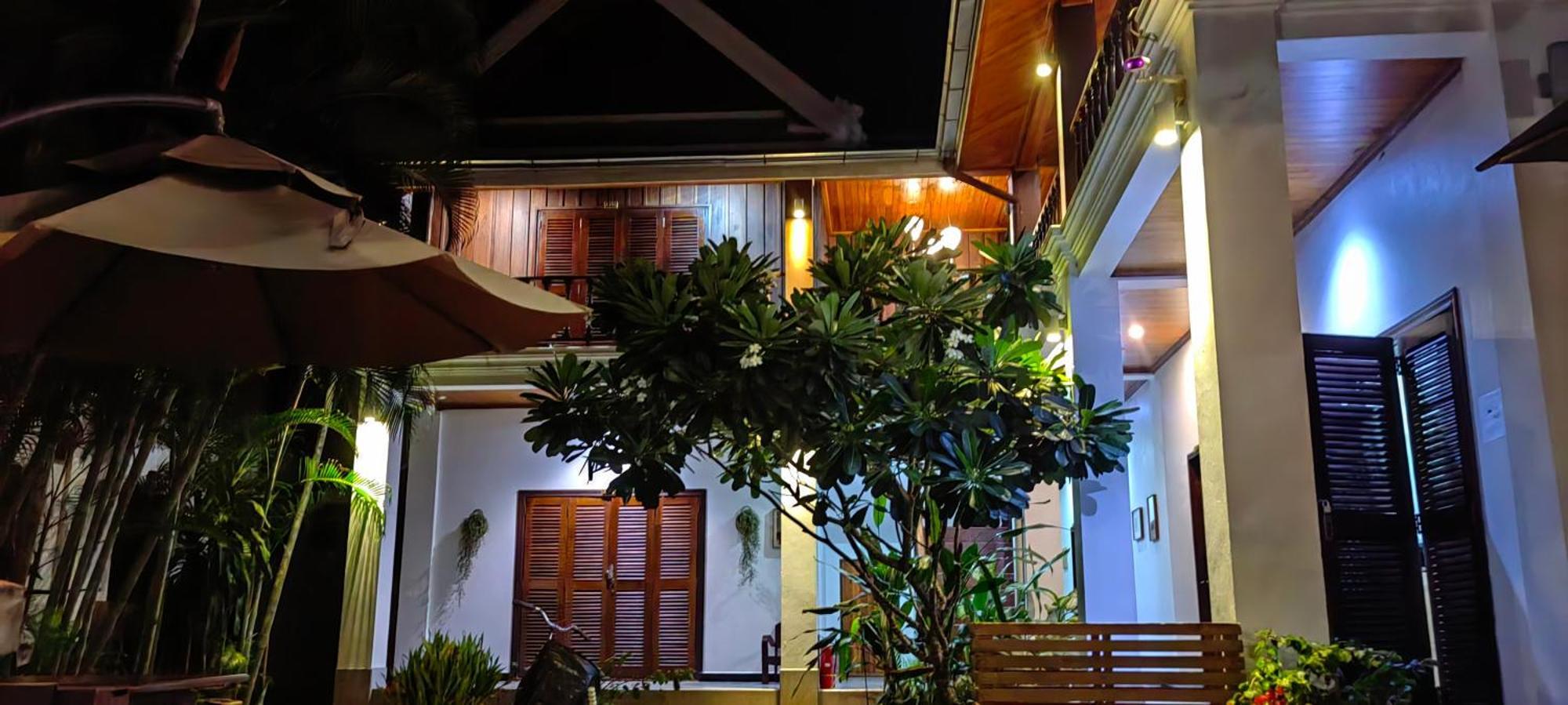 Wisdom Mystery Hotel Luang Prabang Luaran gambar