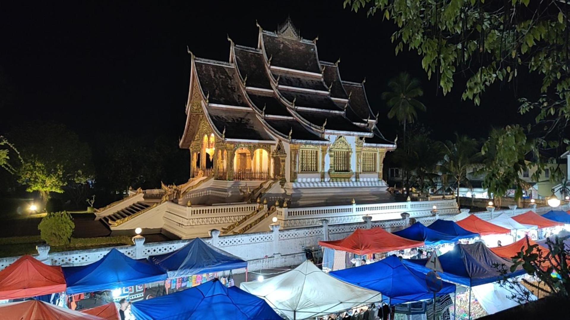 Wisdom Mystery Hotel Luang Prabang Luaran gambar