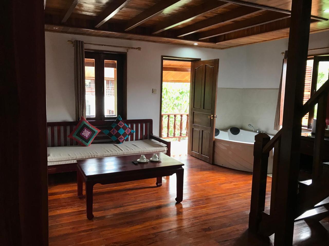 Wisdom Mystery Hotel Luang Prabang Luaran gambar